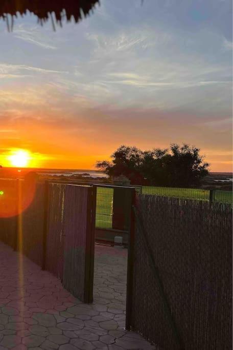 Chalet A 2 Kilometros De La Playa チクラナ・デ・ラ・フロンテーラ エクステリア 写真